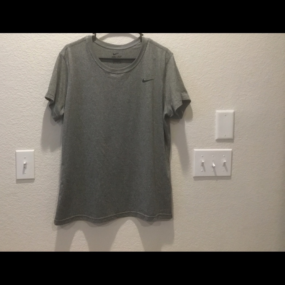 Nike Men’s Drifit Shirt